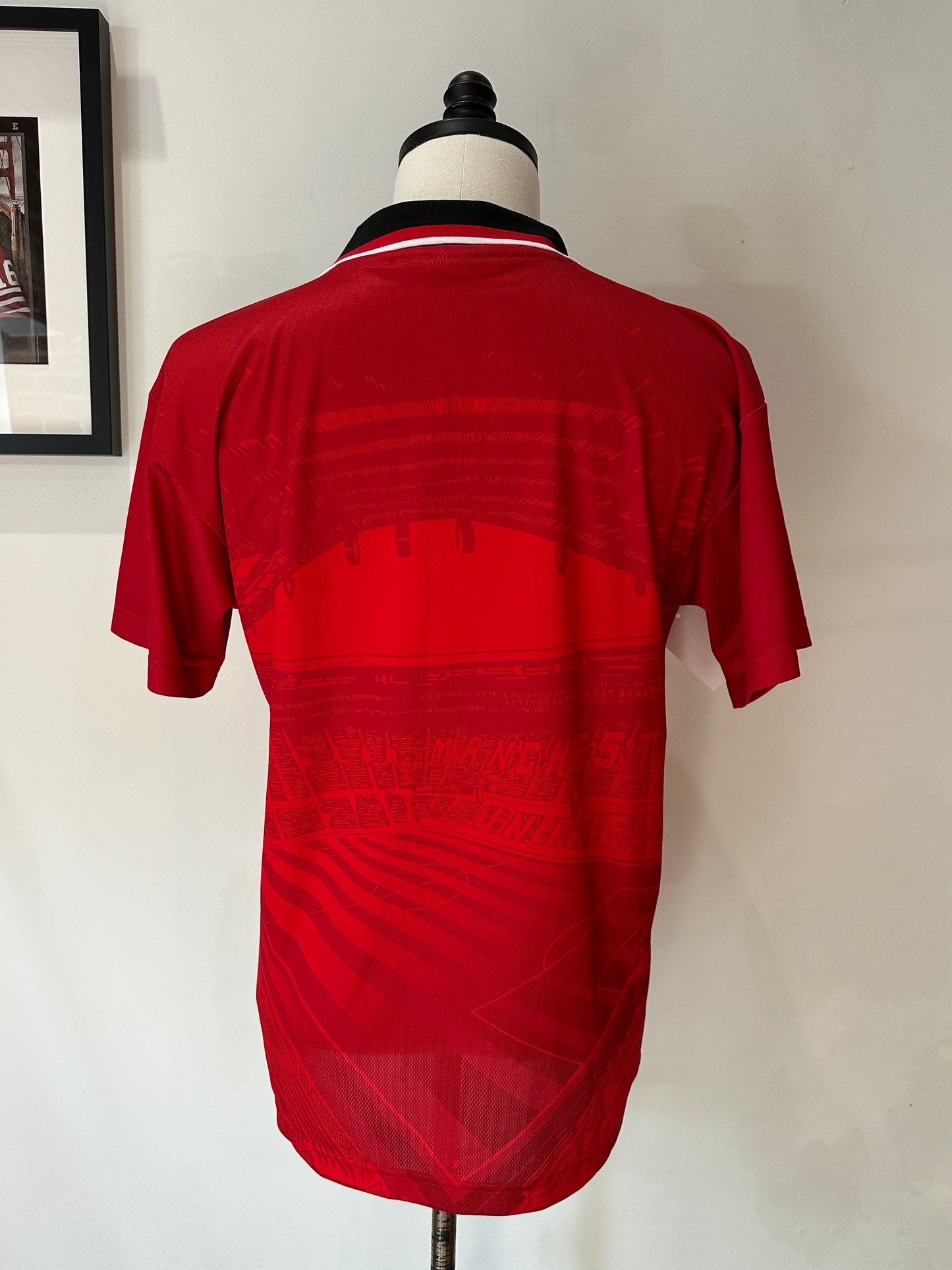 (Mens Medium) Retro Manchester United Soccer Jersey 007
