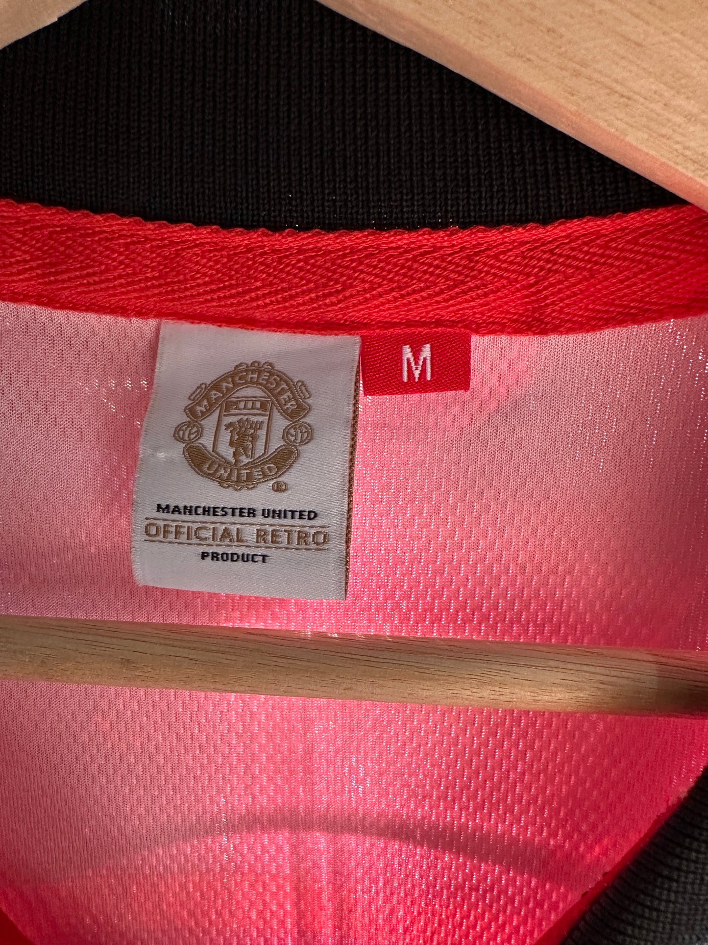 (Mens Medium) Retro Manchester United Soccer Jersey 007