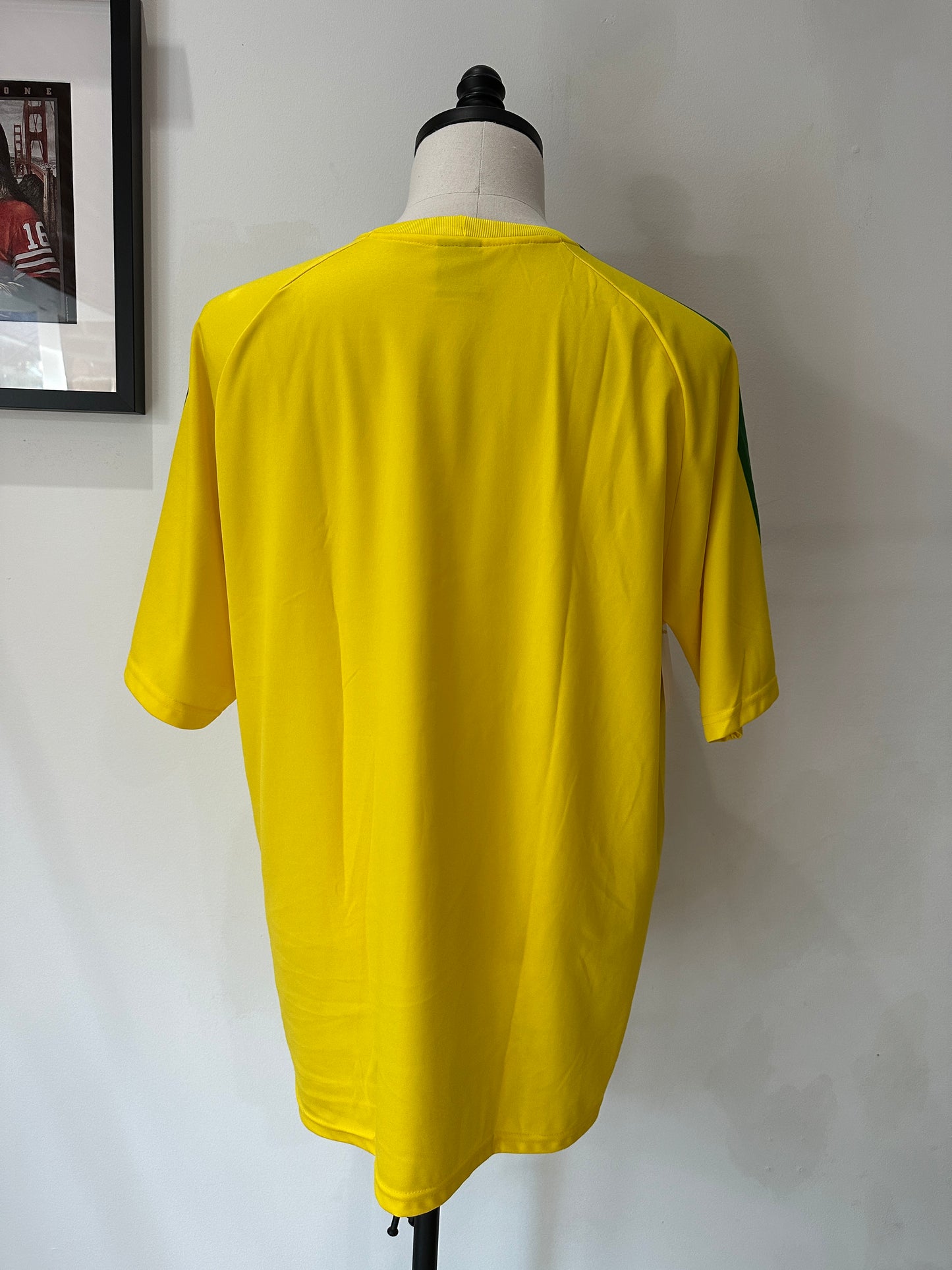 (Mens XL) Nike Brazil National Soccer Team Jersey 007