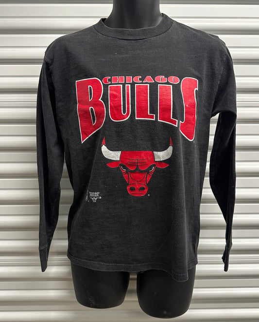 (Kids XL) 90s Chicago Bulls Long-Sleeve Shirt