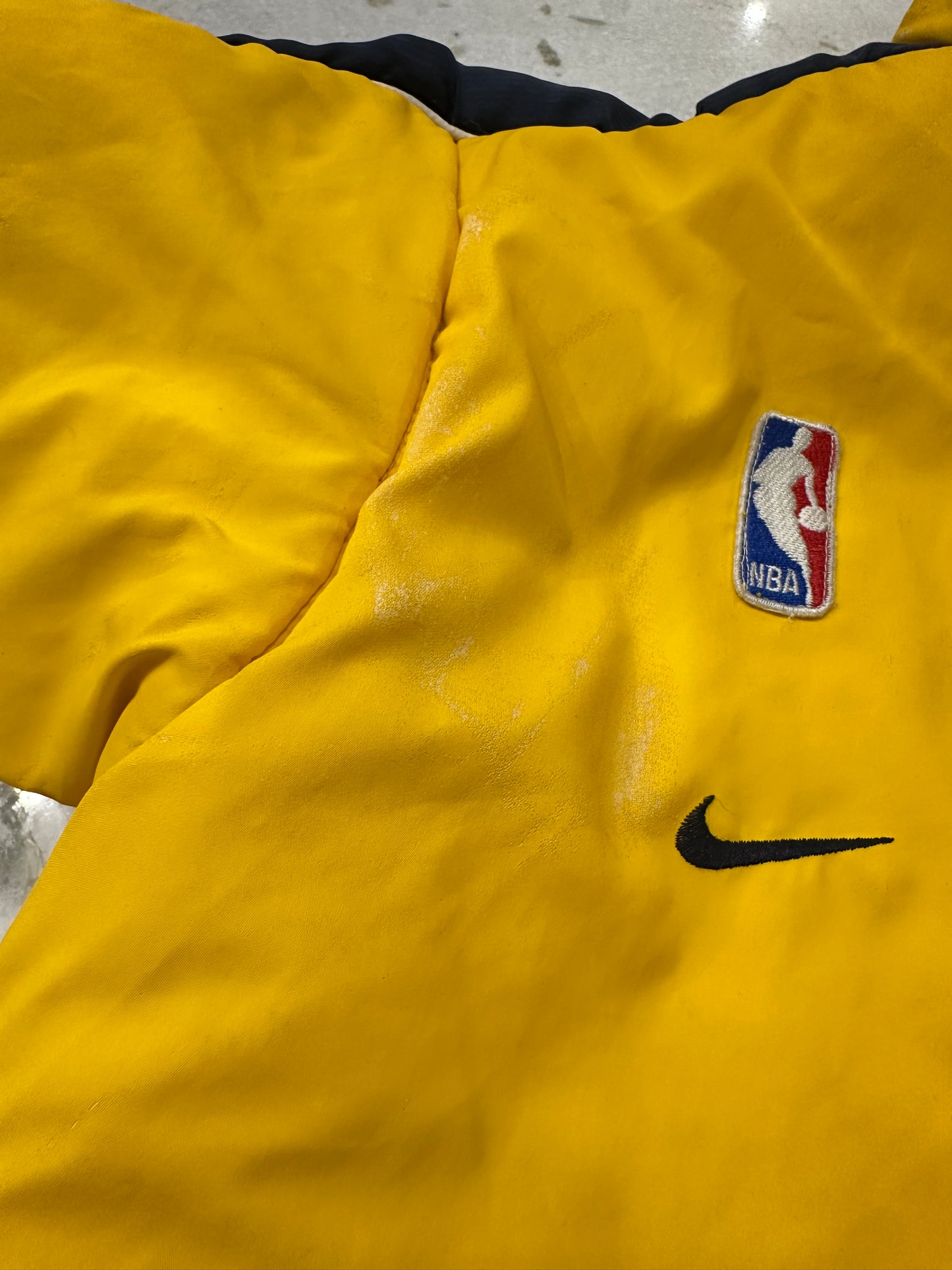 (Kids Small) Nike Reversible Yellow Puffer Jacket