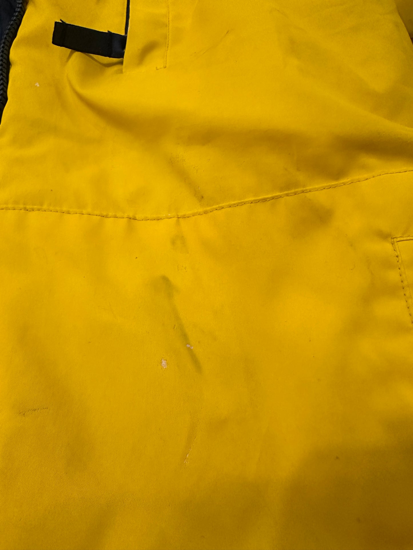 (Kids Small) Nike Reversible Yellow Puffer Jacket