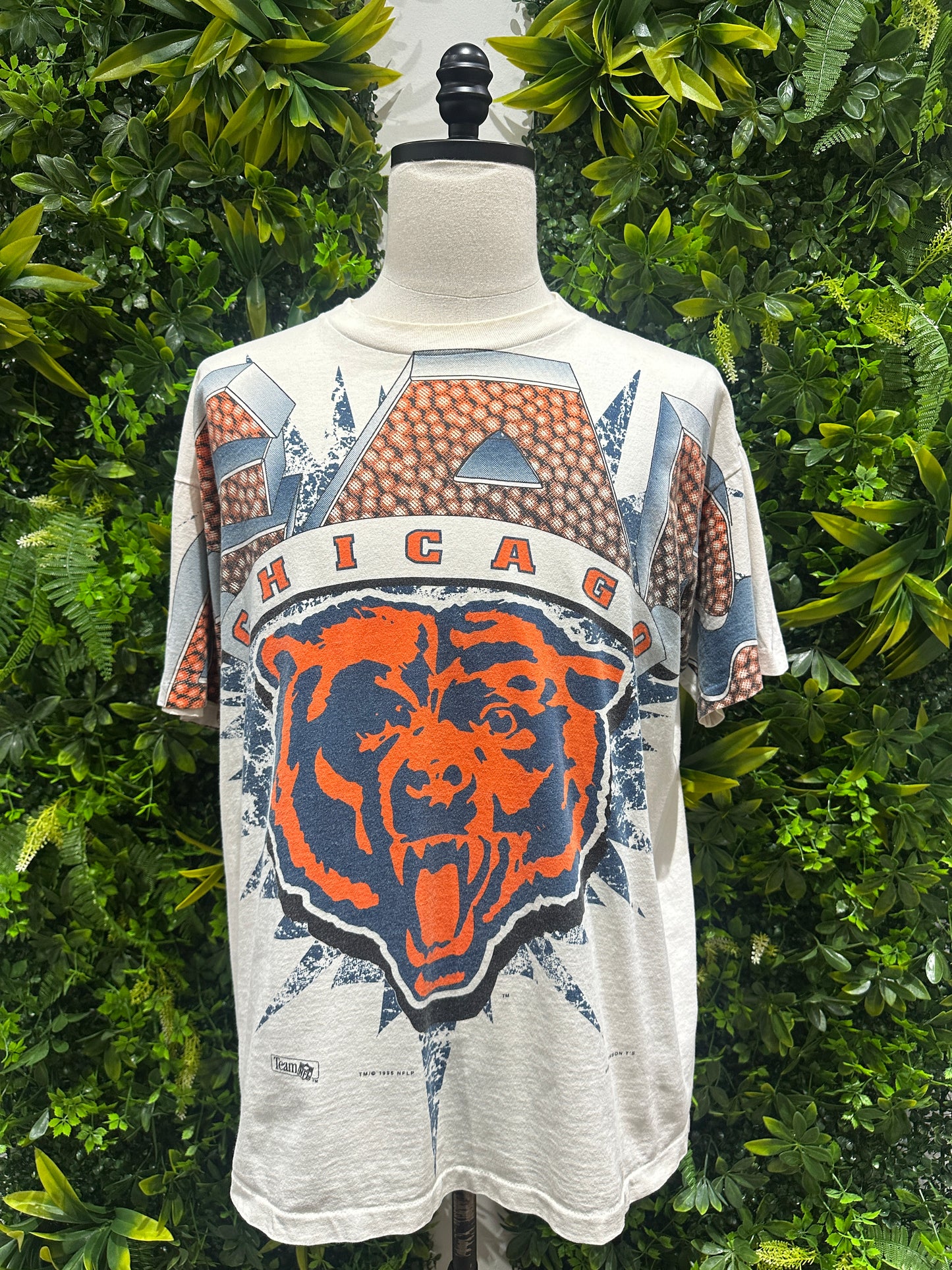 (Mens XL) 1995 Chicago Bears Large Spell-Out Shirt 007