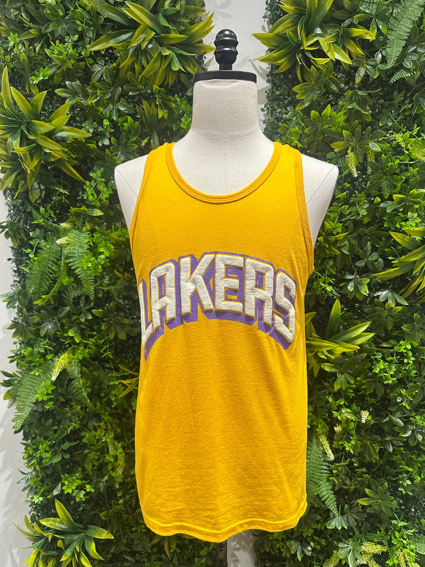 (Mens Large) 90s L.A Lakers Spell-Out Tank-Top 007