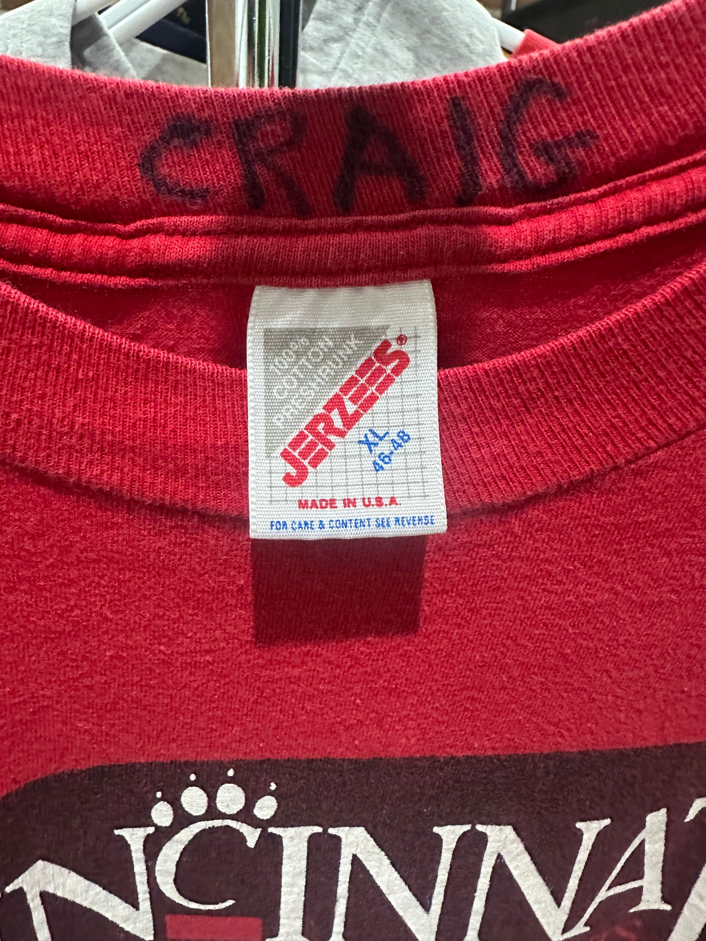 (Mens XL) 1992 Cincinnati Bearcats Final Four Shirt 007