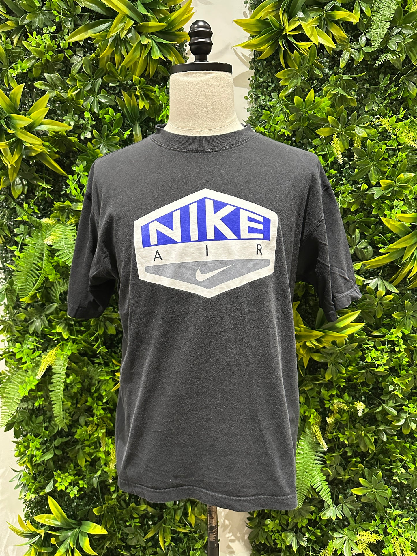 (Mens XL) 90s Nike Black Shirt 007