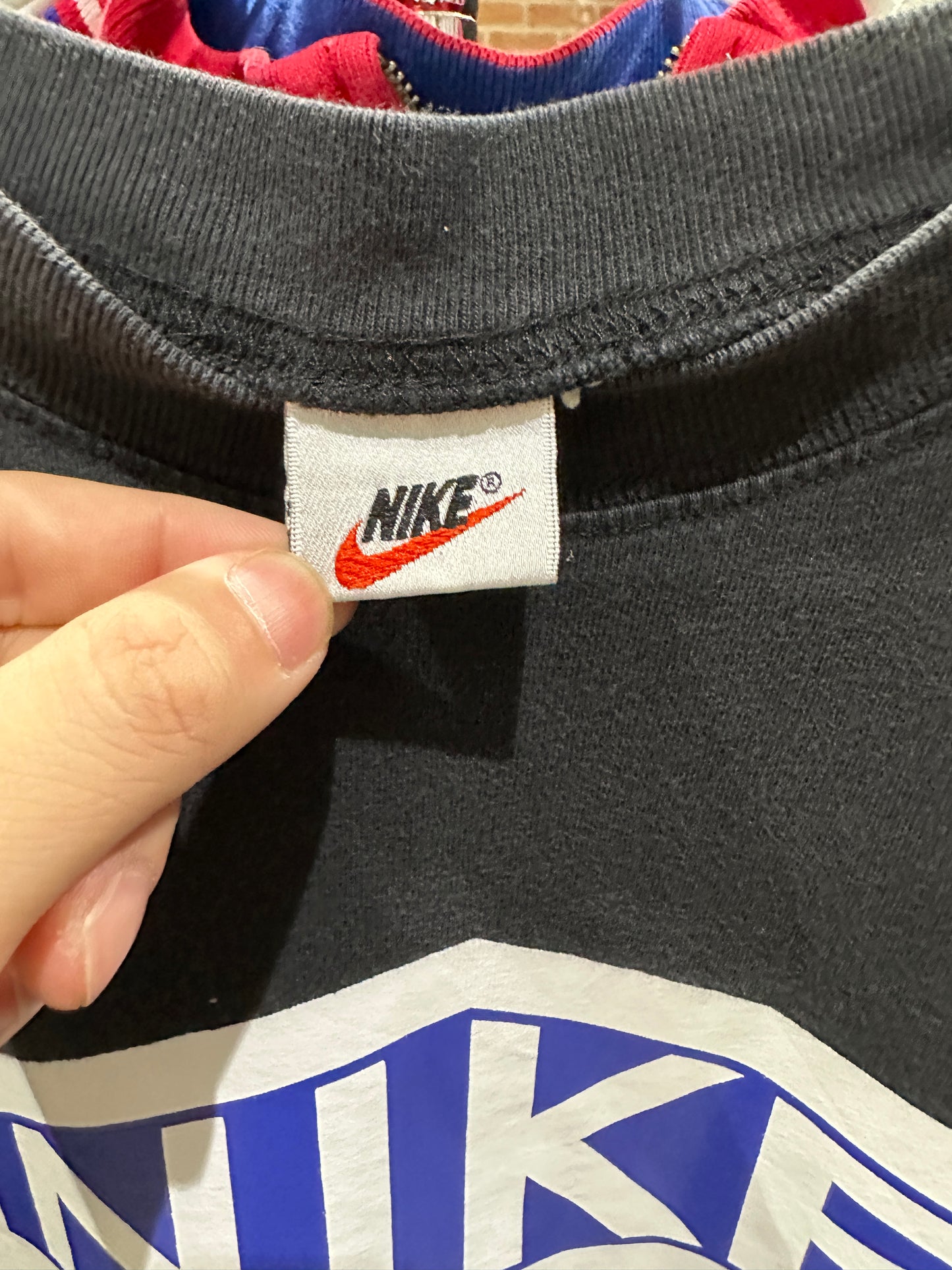 (Mens XL) 90s Nike Black Shirt 007