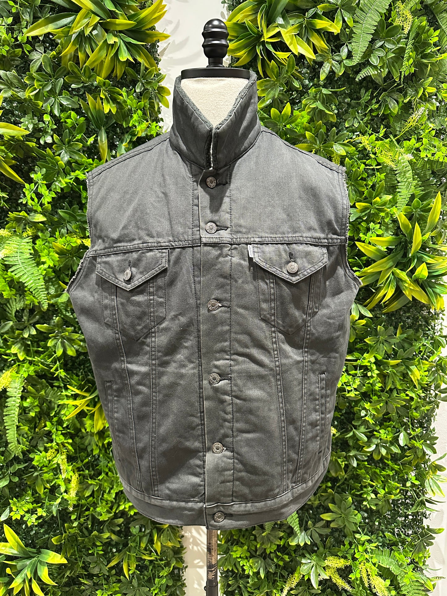 (Mens Medium) Levi's Gray Denim Trucker Vest 007