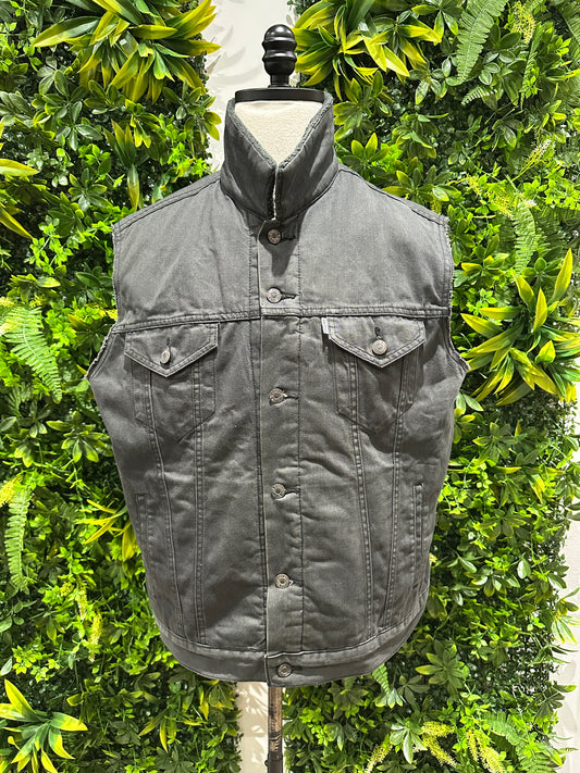 (Mens Medium) Levi's Gray Denim Trucker Vest 007