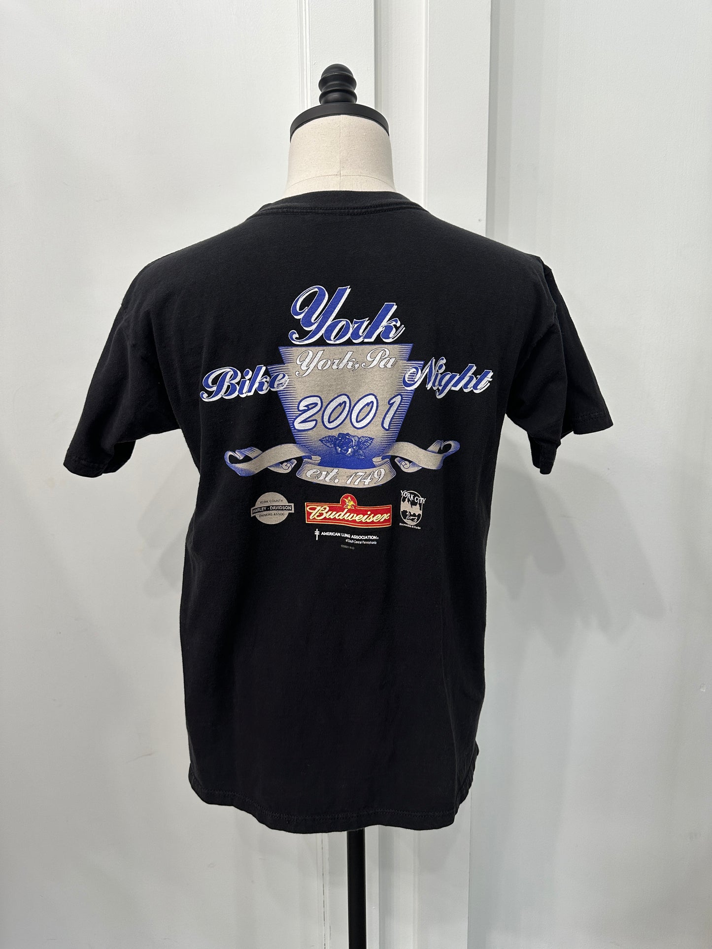 (Womans Large) 2001 Harley Davidson Shirt