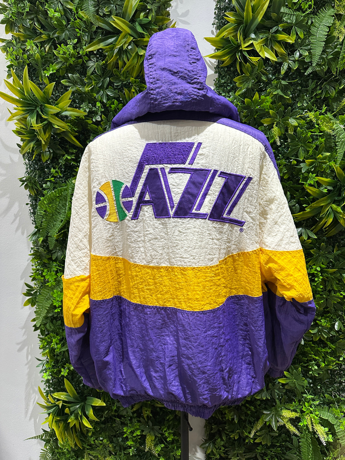 (Mens XL) 90s Utah Jazz Puffer Jacket 007