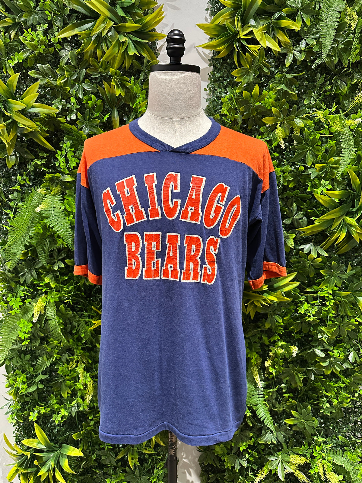 (Mens XL) 80s Chicago Bears Spell-Out Shirt 007
