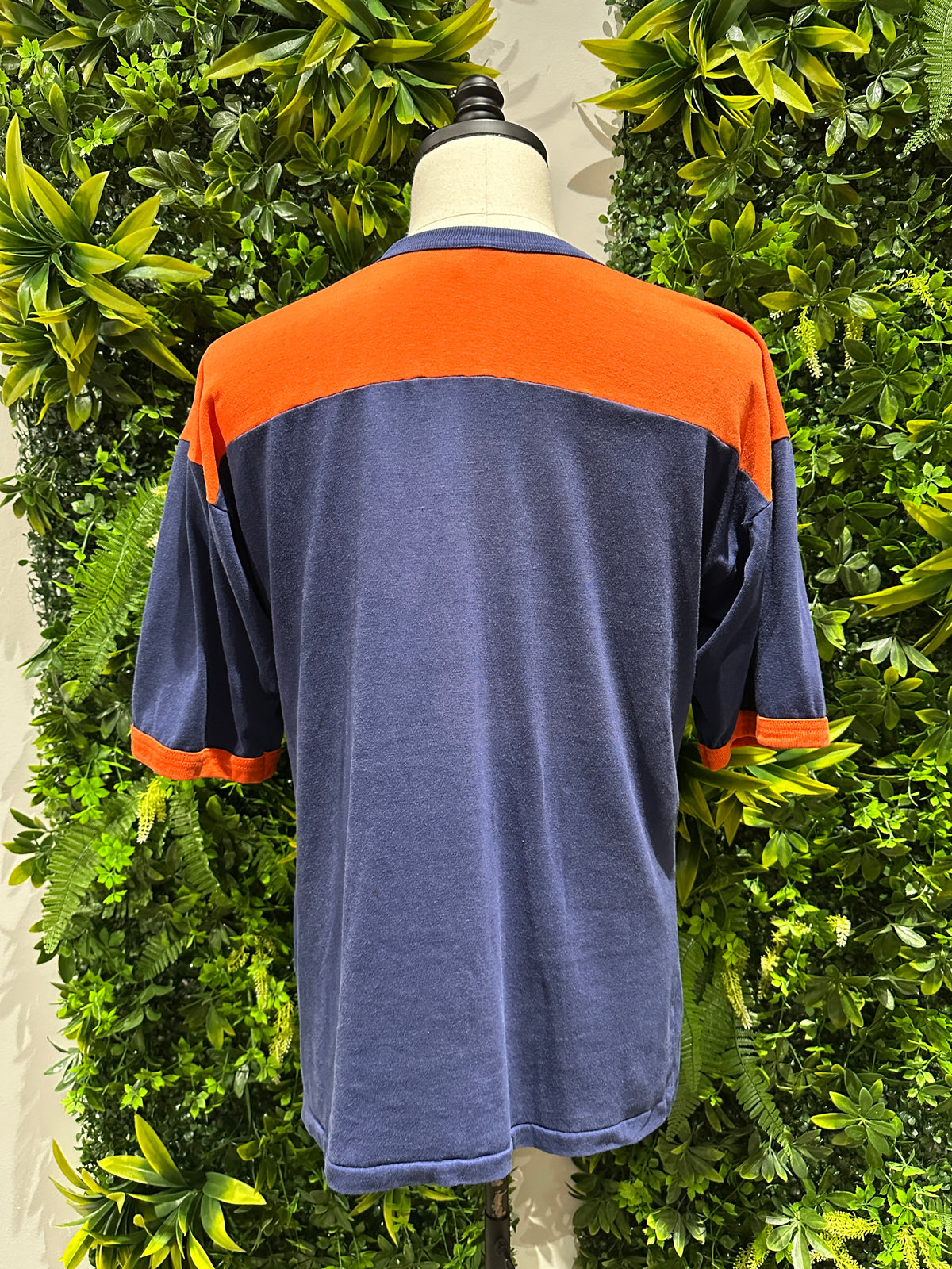(Mens XL) 80s Chicago Bears Spell-Out Shirt 007