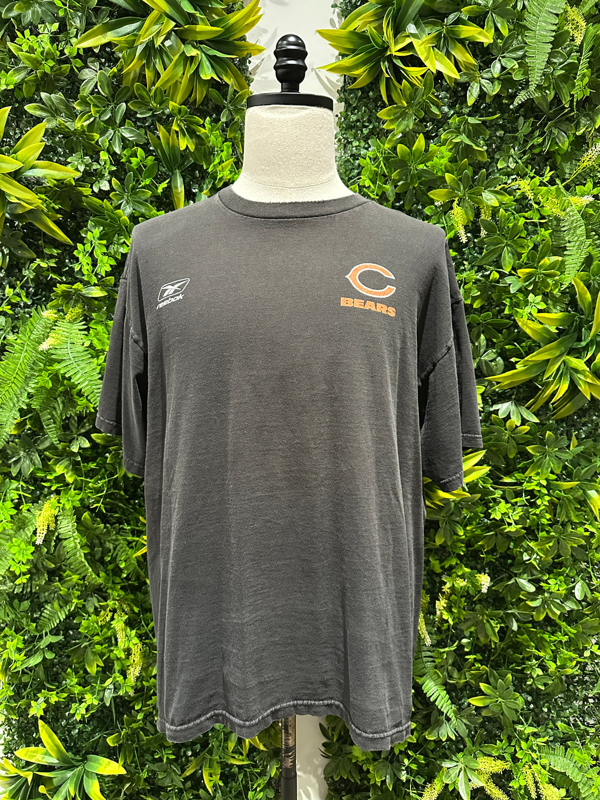 (Mens Large) NFL Chicago Bears Helmet Shirt 007