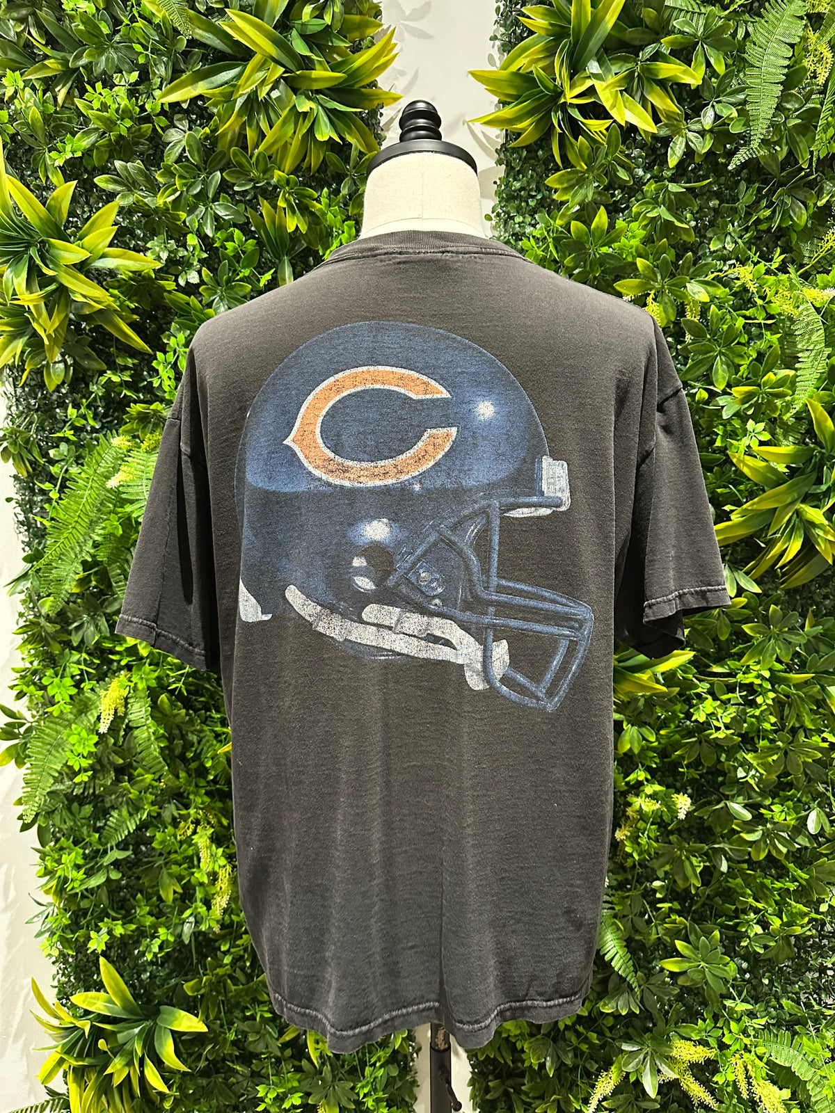 (Mens Large) NFL Chicago Bears Helmet Shirt 007