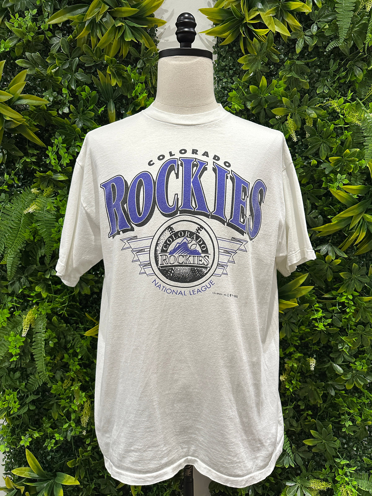 (Mens XL) 1995 Colorado Rockies Spell-Out Shirt 007