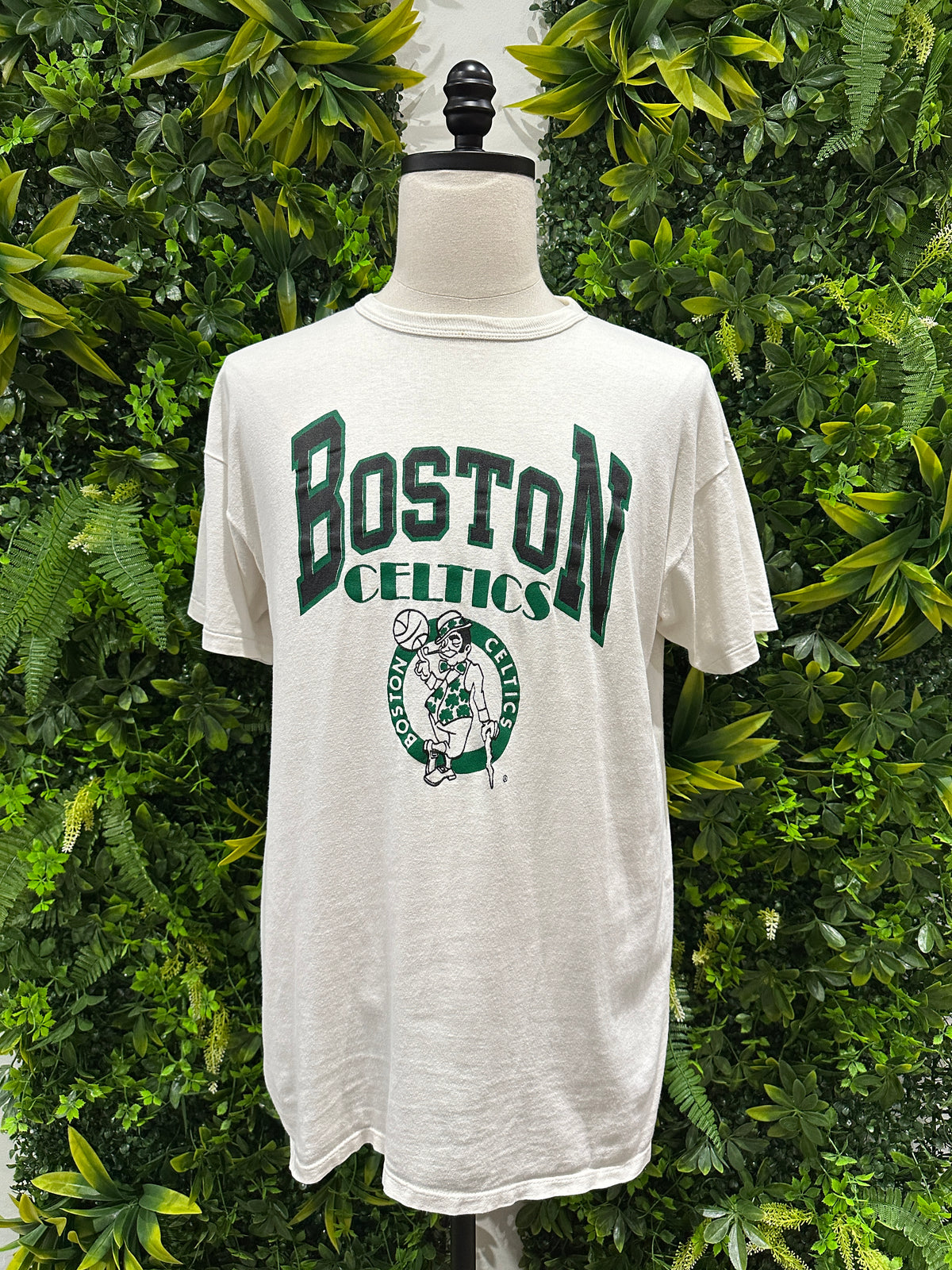 (Mens Large) 80s Boston Celtics Spell-Out Shirt 007