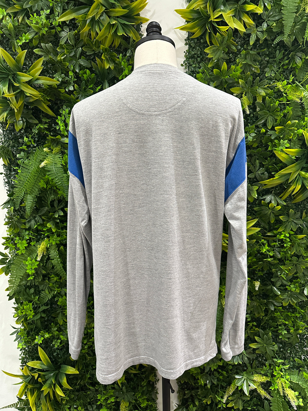 (Mens XL) 90s University of Kentucky Spell-Out Shirt 007