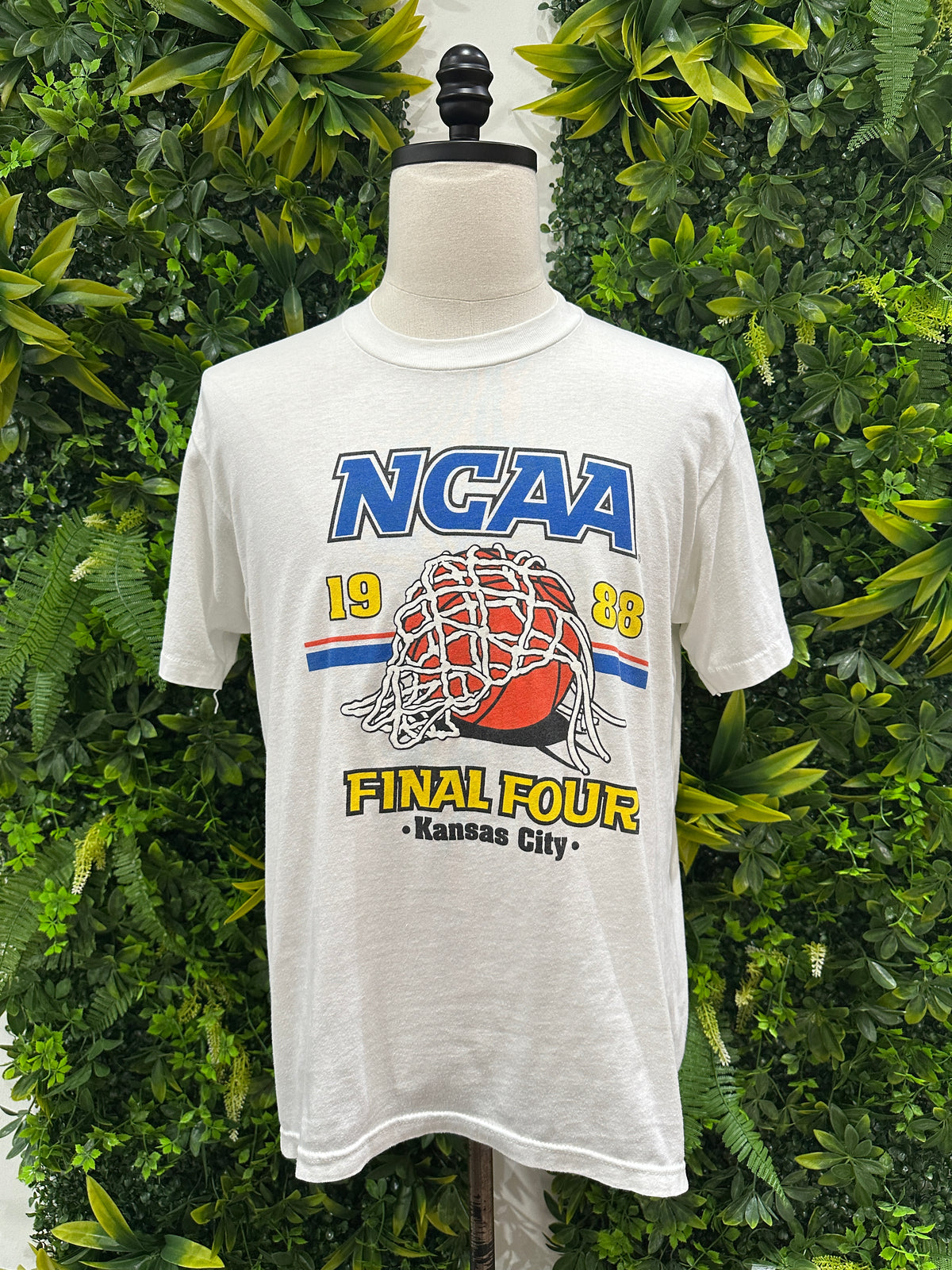 (Mens Medium) 1988 NCAA Kansas City Final 4 Shirt 007