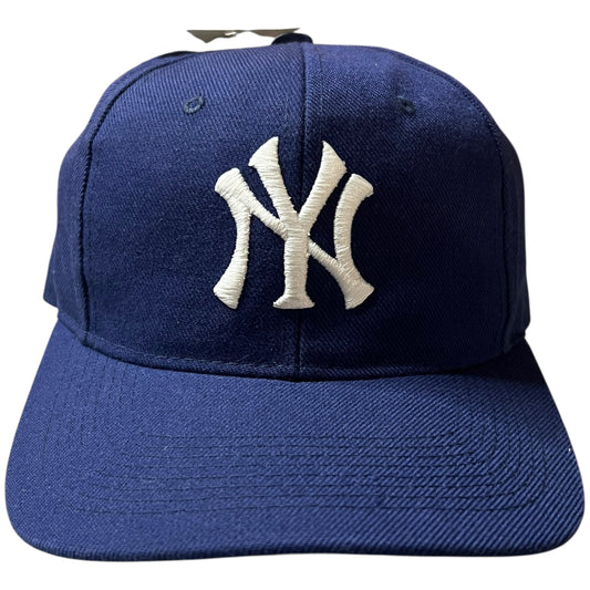 (Adult 7 1/8) New York Yankees Fitted Hat