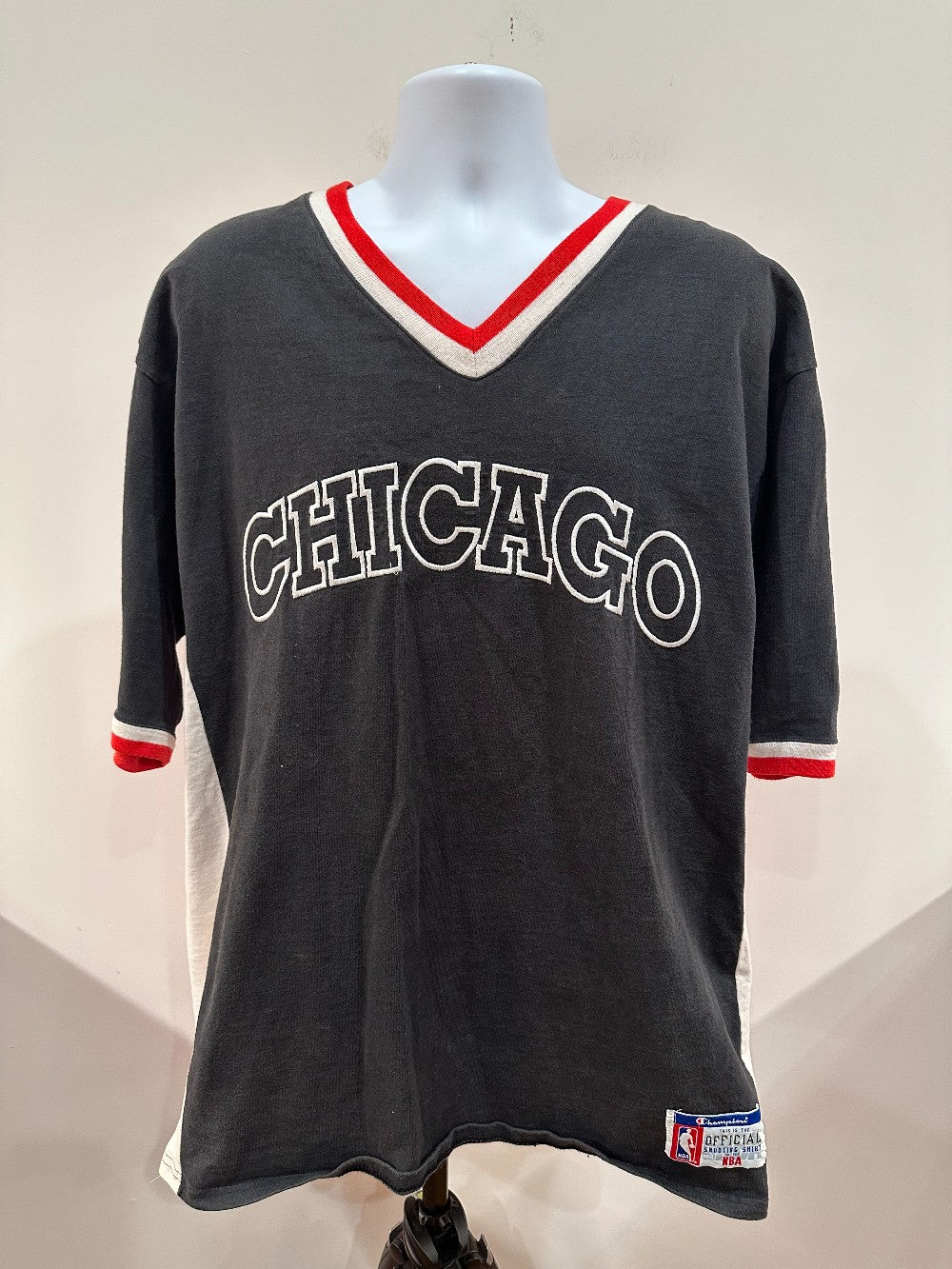 (Mens XL) 90s Vintage Chicago Bulls Champion Official Warm Up Shirt|809