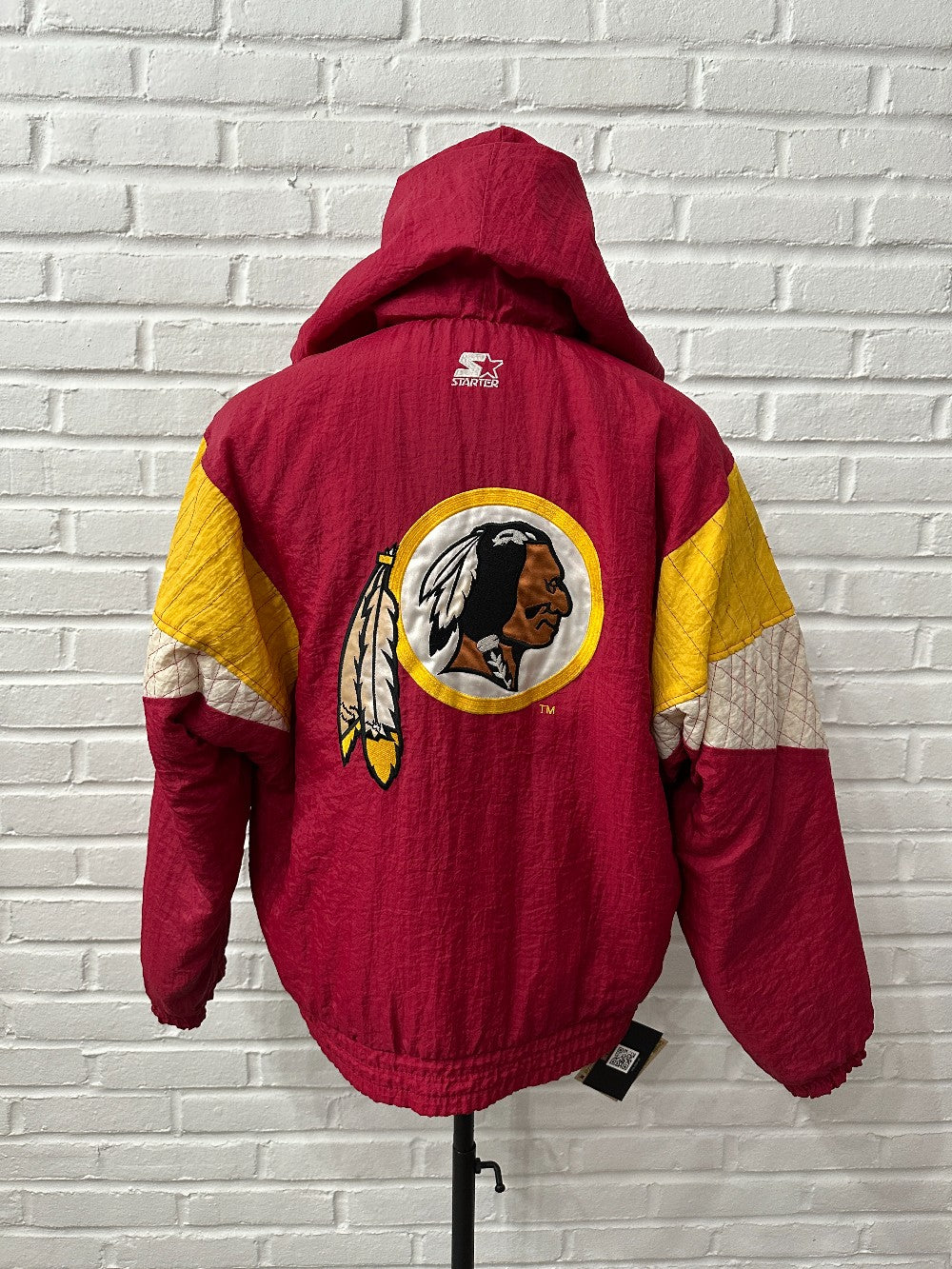 (Mens S) Vintage 90s Starter Washington Redskins Jacket|894