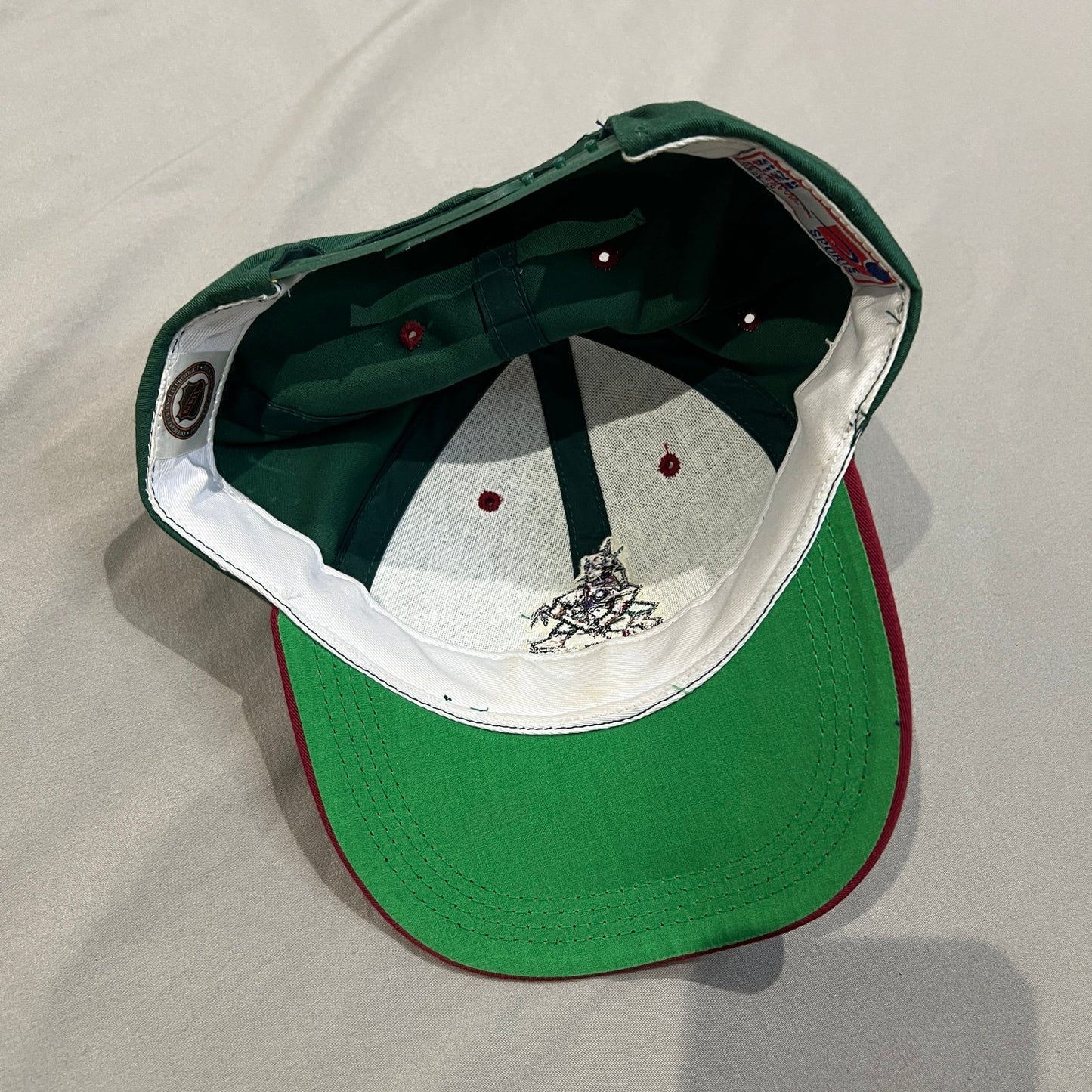 Vintage 90's Phoenix Coyotes Sports Specialties  Snapback Hat NHL Green red