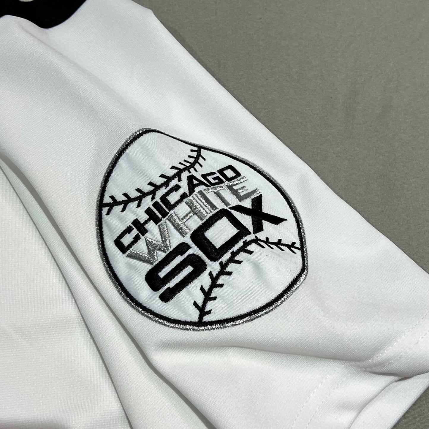 Chicago White Sox Jersey Mens 2XL XXL Stitch Sewn Blank No Name White