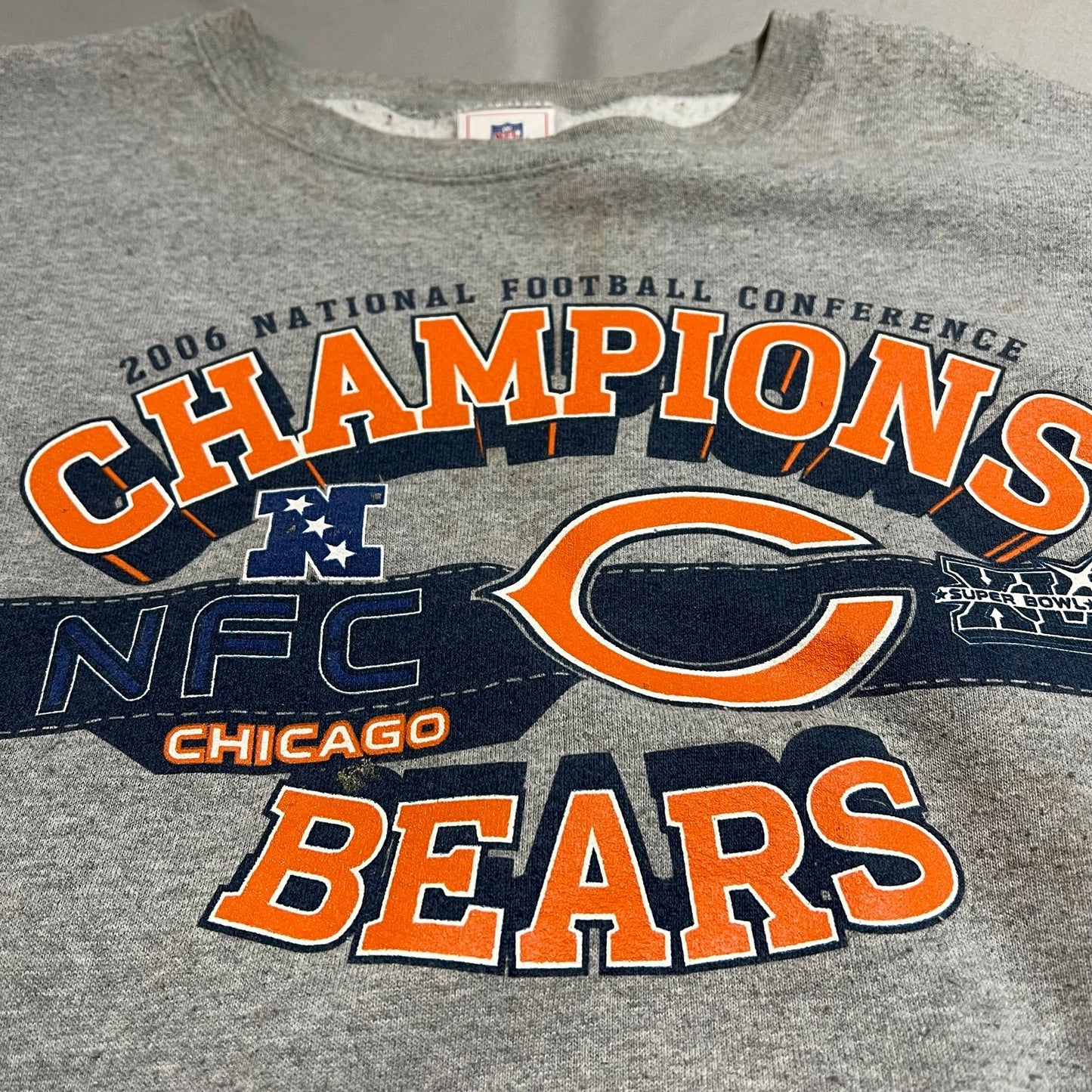 Chicago Bears Sweater Mens Large Crewneck 2006 Champions Gray Orange NFL