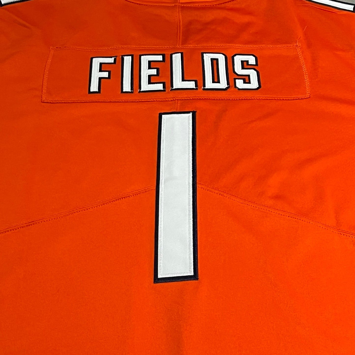 NWT Justin Fields Chicago Bears Jersey Mens Large Nike On Field #1 Stitch Sewn