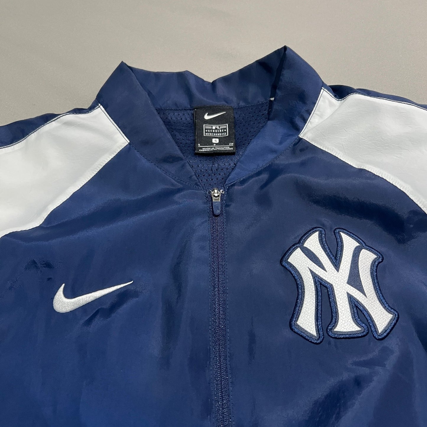 New York Yankees Nike Windbreaker Jacket Mens Small Full Zip Genuine Merchandise