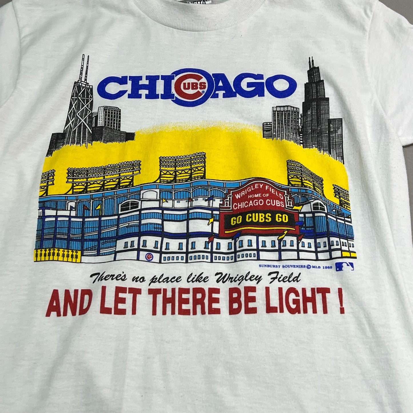 Vintage Chicago Cubs Shirt 1988 Womans Medium Let There Be Light White MLB