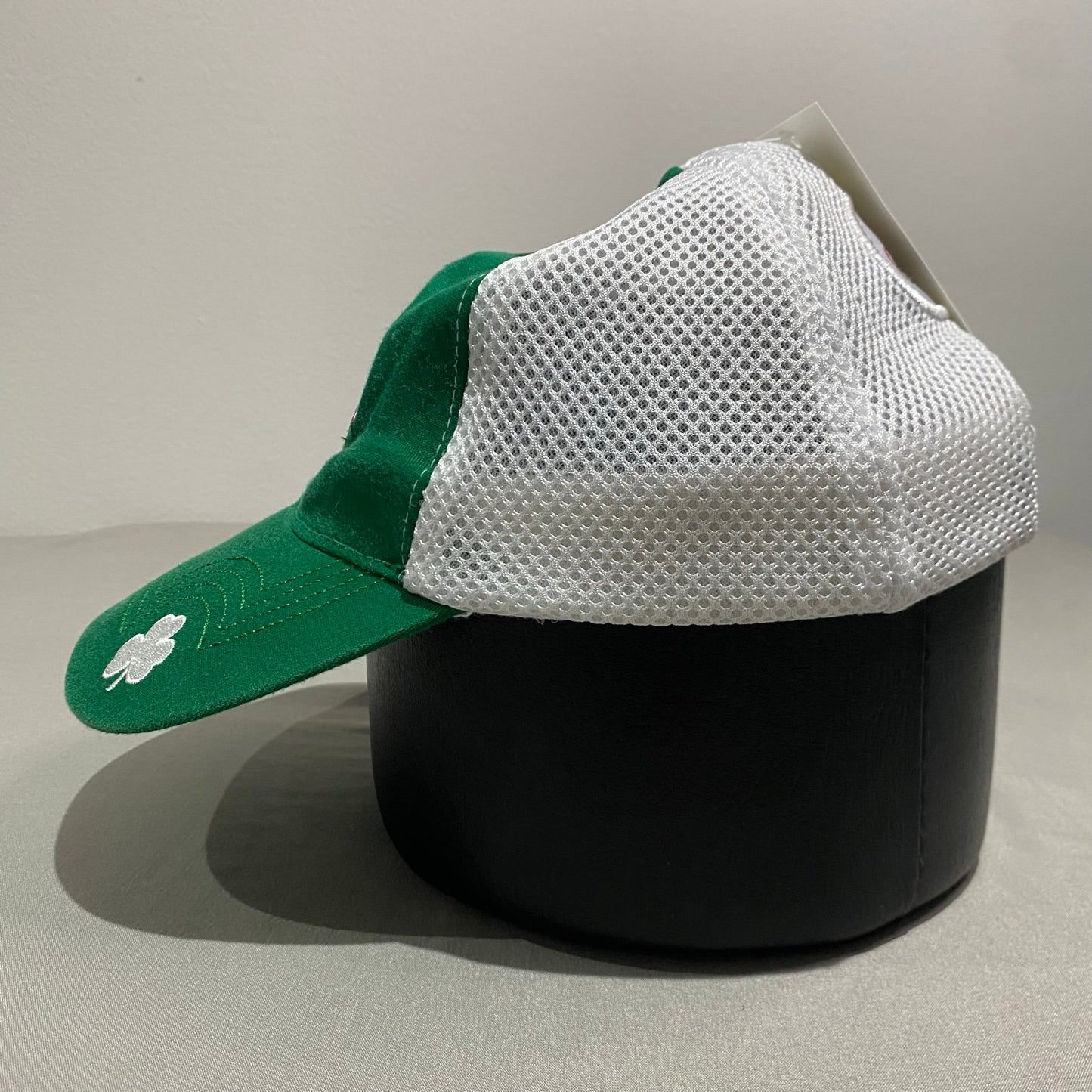 Chicago Blackhawks St. Patricks Green Hat Snapback Mesh Trucker NHL White