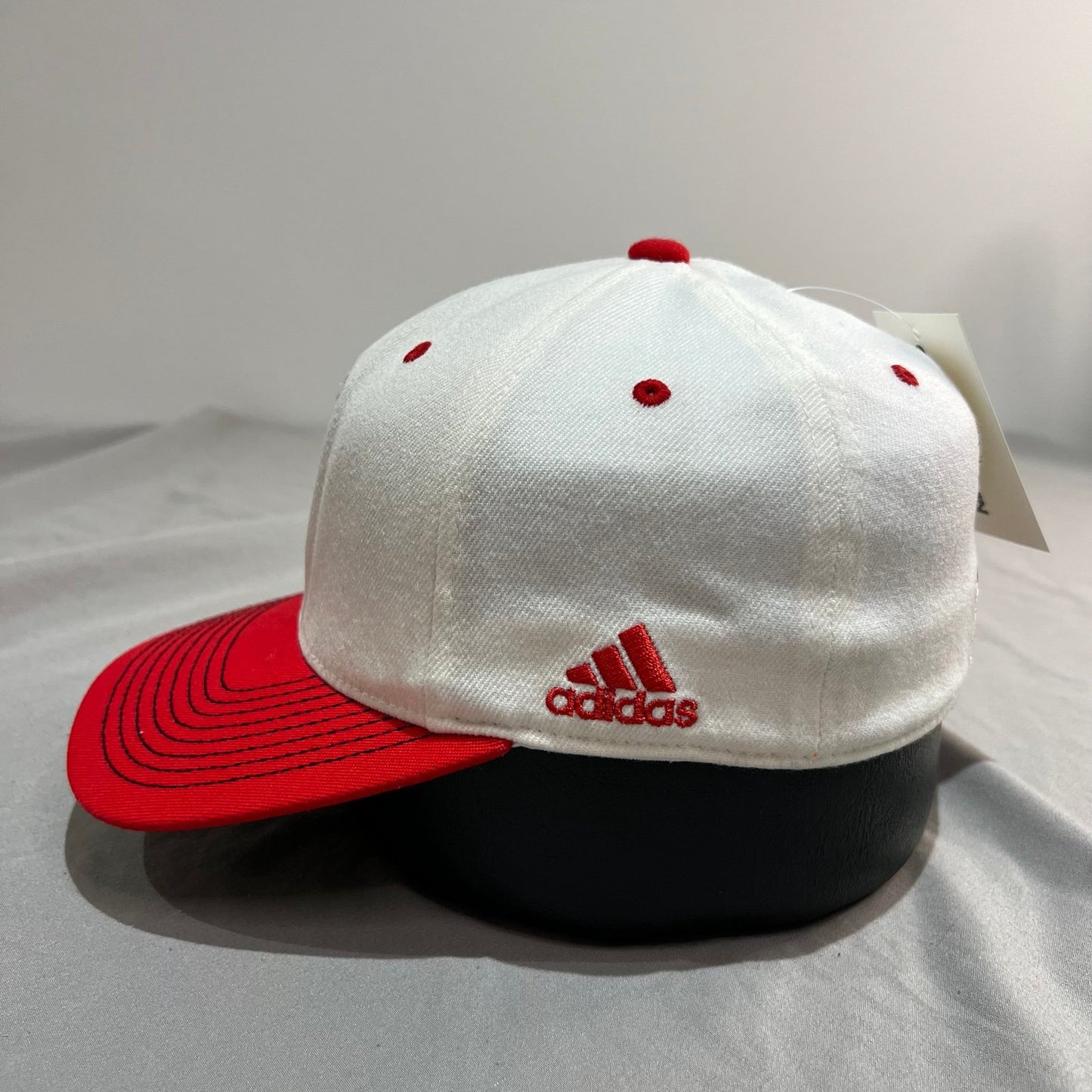 Chicago Bulls Fitted Hat Small/Medium Adidas Climaelite NBA White Red Cap Adult