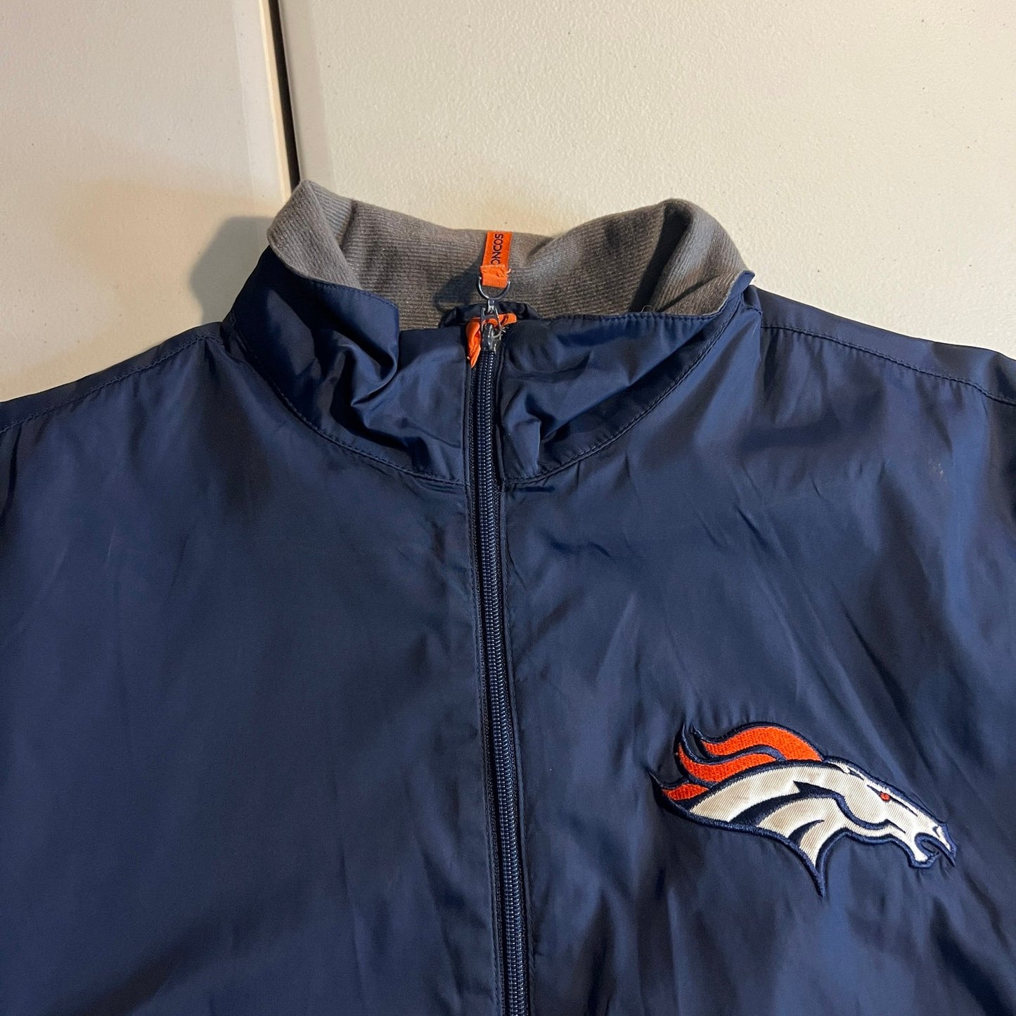 Denver Broncos Jacket Mens Medium NFL Full Zip Nylon Blue Orange Football