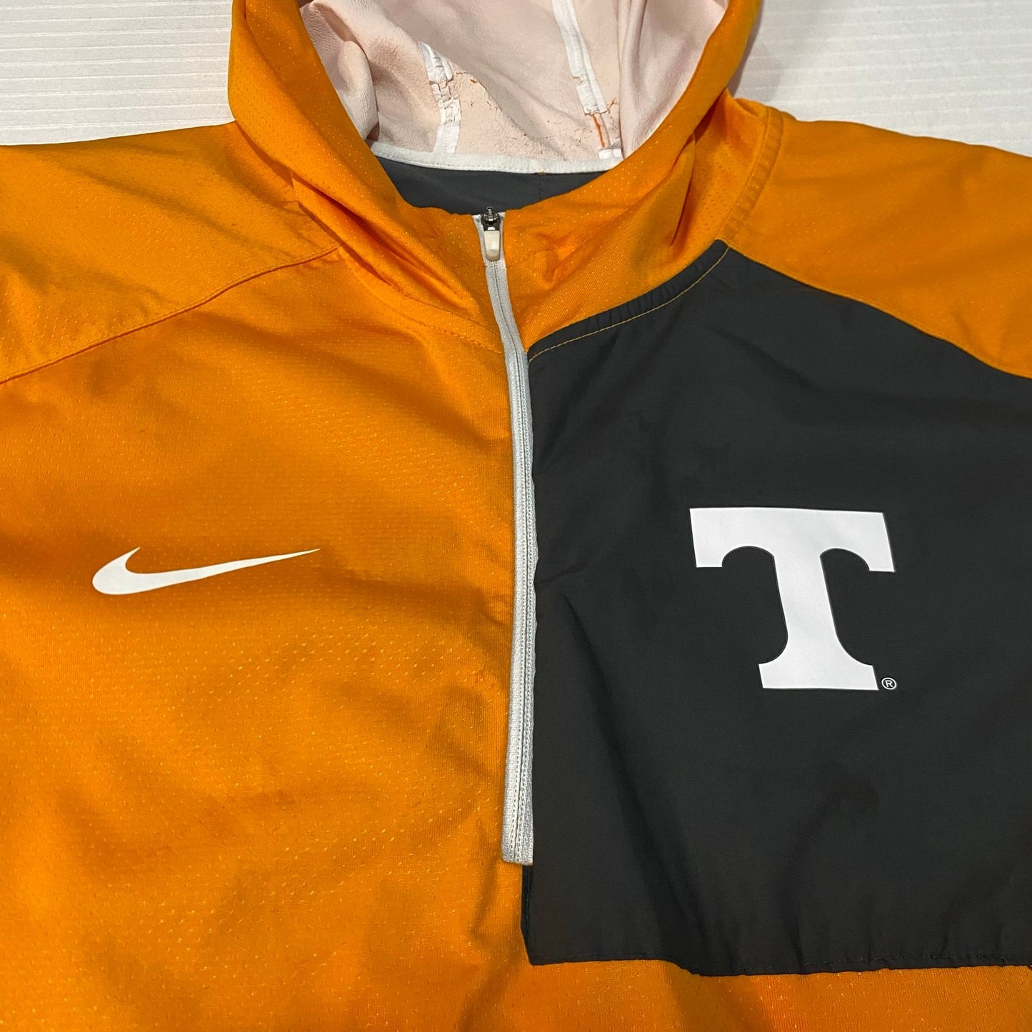 University of Tennessee Nike Mens 2XL XXL Jacket Windbreaker Half Zip Hooded