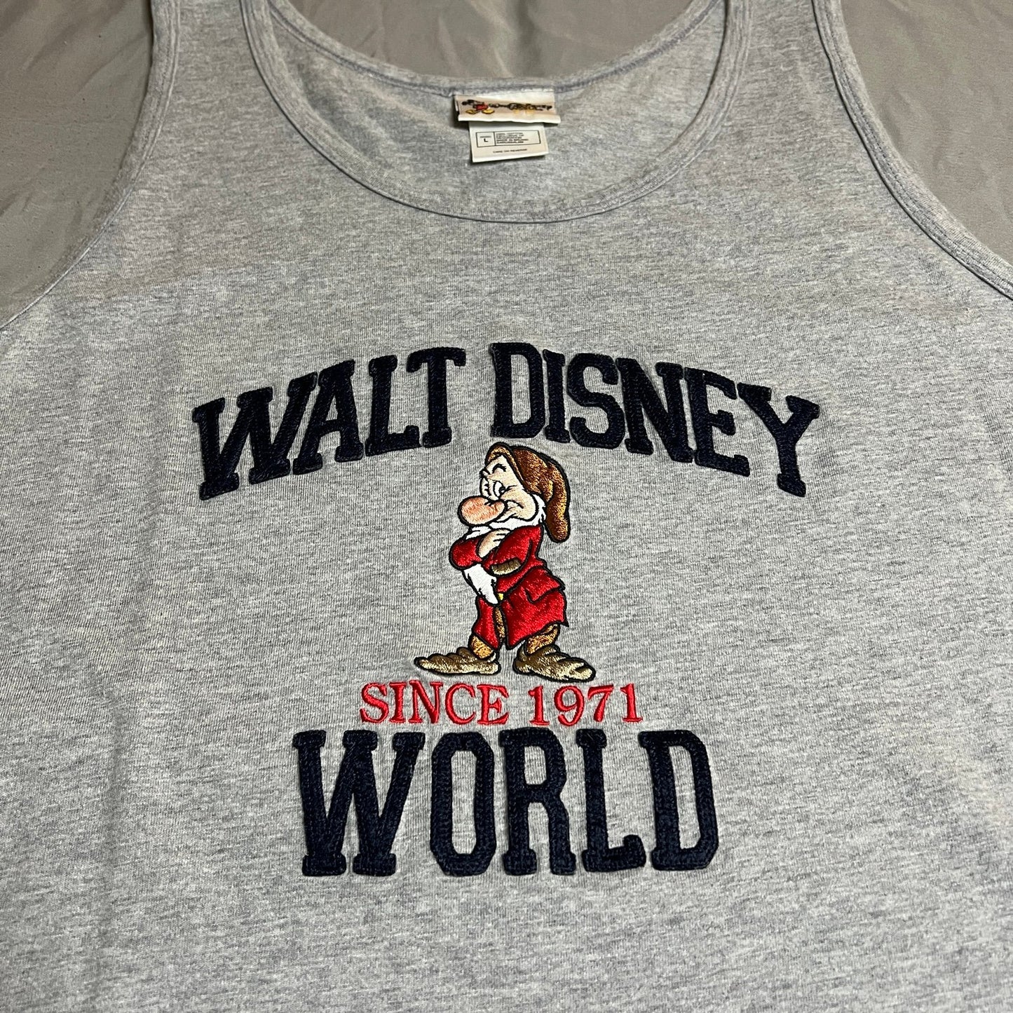 Vintage Walt Disney World Grumpy Tank Top Shirt Mens Large Embroidered