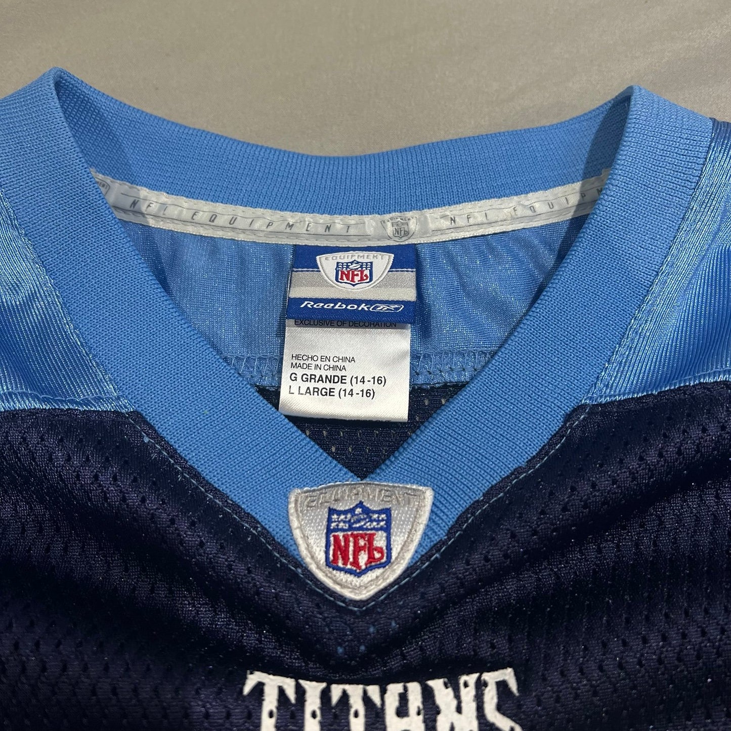 Vince Young Tennessee Titans Jersey Kids youth Large NFL #10