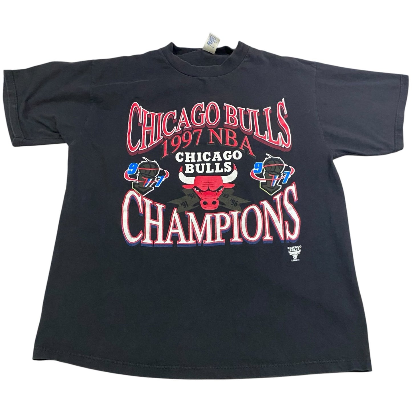 Vintage 1997 Chicago Bulls Shirt Mens XL LOGO 7 Black Short Sleeve Champions NBA