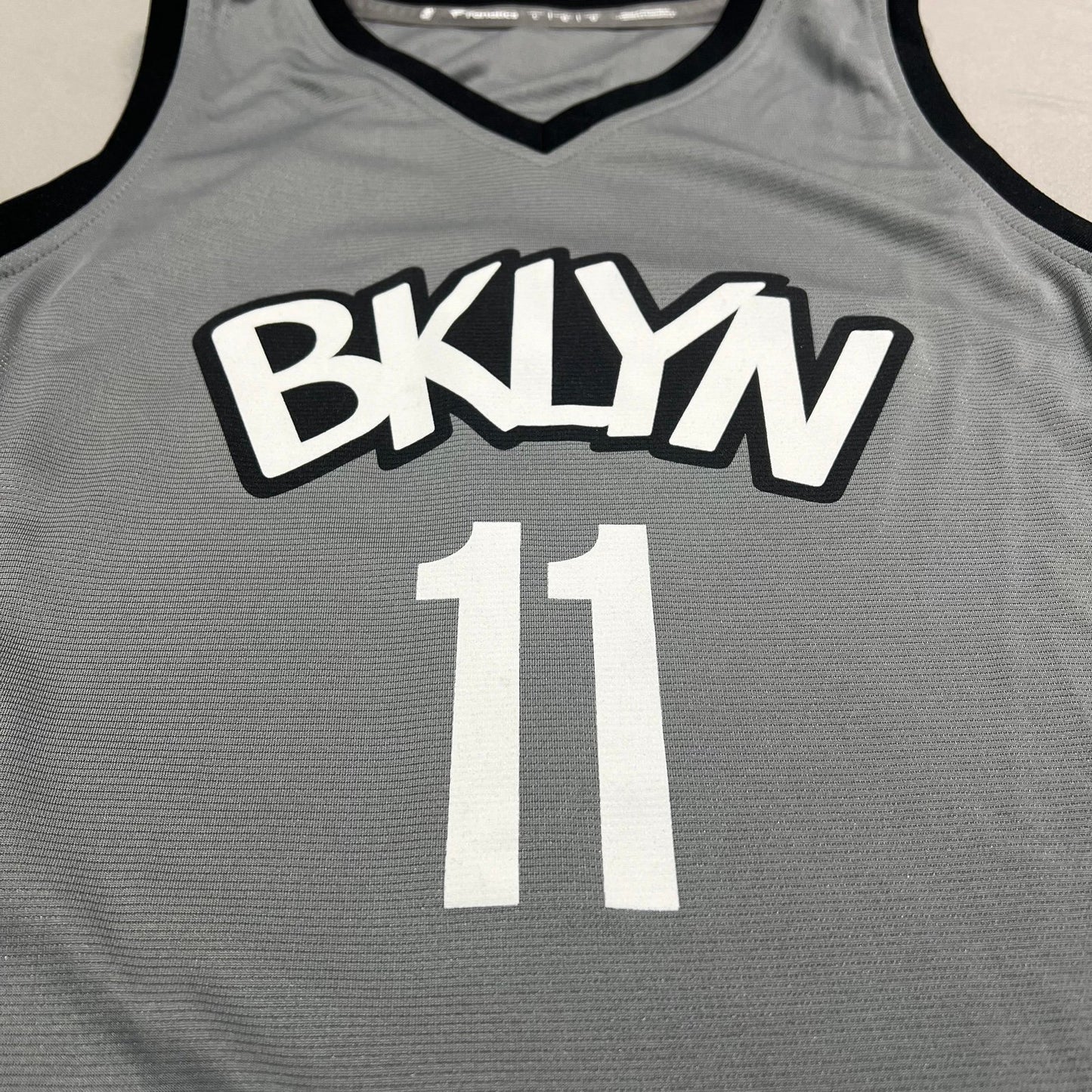 Kyrie Irving Jersey Kids Youth Large Brooklyn Nets Fanatics Gray NBA #11