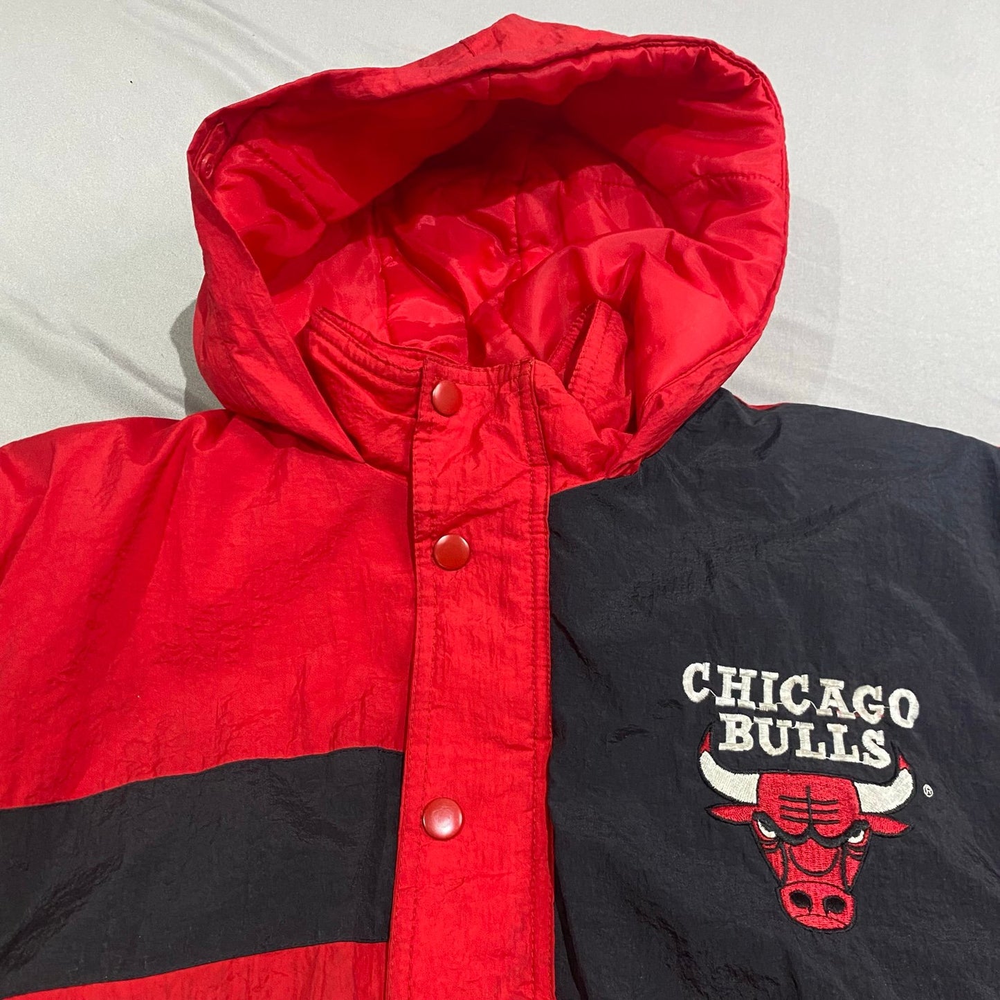 Vintage 90's Chicago Bulls Puffer Jacket Kids Medium 10-12 Coat NBA Red Black