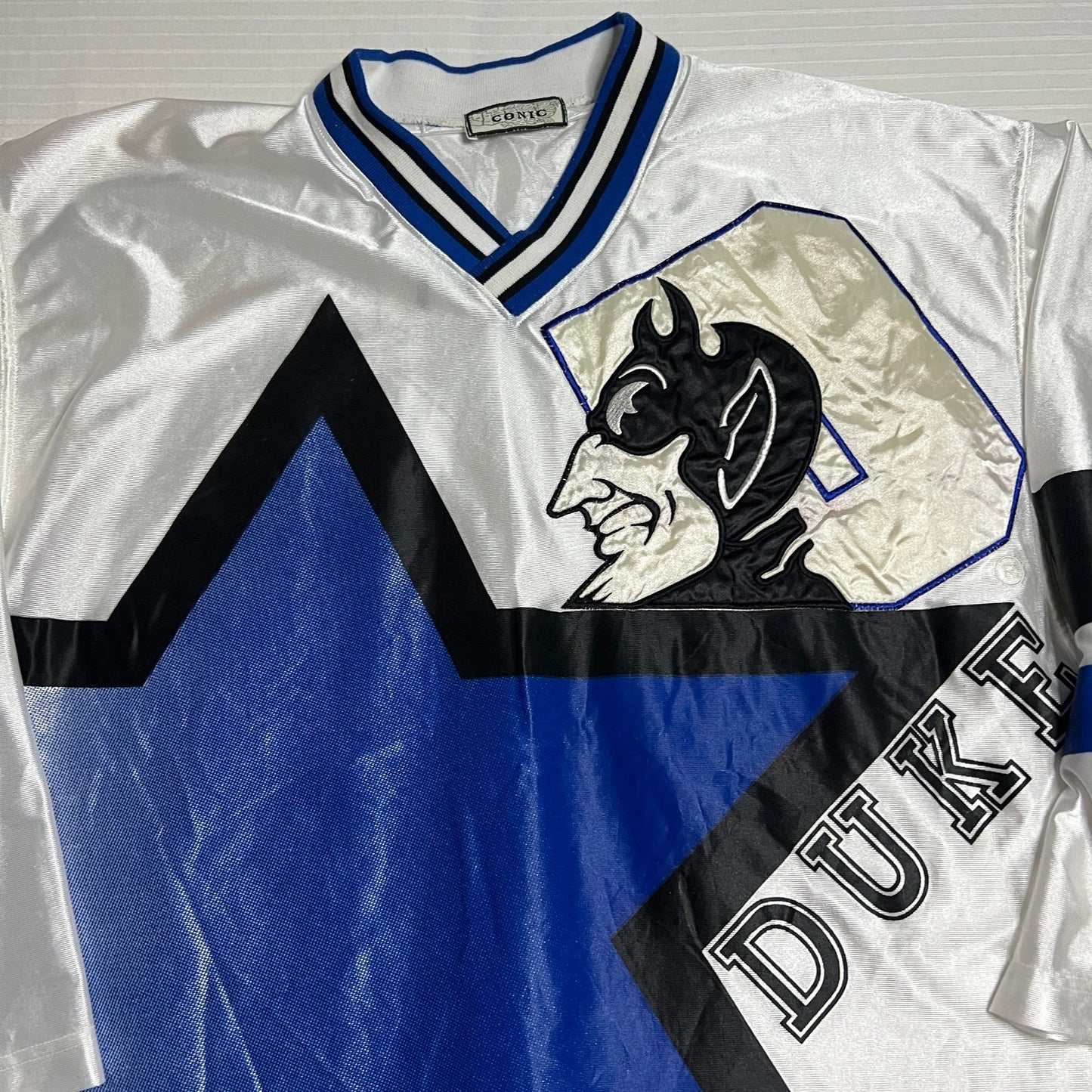 Vintage Duke Blue Devils Hockey Jersey Mens XL Conic Sports NCAA College White